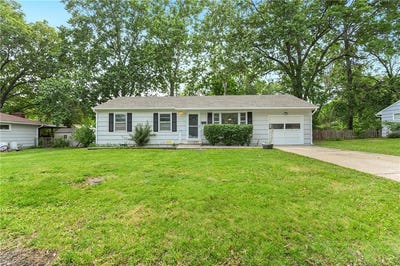/international/us/604-se-browning-avenue-lee-s-summit-mo-110108250833/