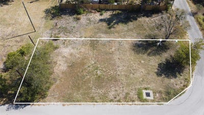 /international/us/1018-w-1st-st-taylor-tx-110105113842/