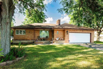 /international/us/951-e-square-lake-troy-mi-110109836135/