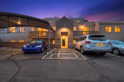 /international/us/13266-candelaria-road-ne-albuquerque-nm-110108566598/