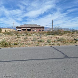 /international/us/251-emery-street-pahrump-nv-110106300231/