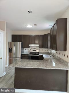 /international/us/3711-berleigh-hill-court-burtonsville-md-110108415900/