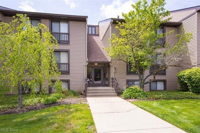 /international/us/1105-canyon-view-road-sagamore-hills-oh-110107866664/