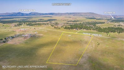 /international/us/25474-harriett-ward-road-custer-sd-110103319524/