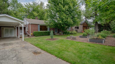 /international/us/135-s-keene-way-drive-medford-or-110108500637/