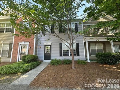 /international/us/6613-rothchild-drive-charlotte-nc-110108364630/