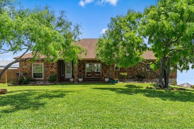 /international/us/9129-county-road-2226-taft-tx-110098572822/