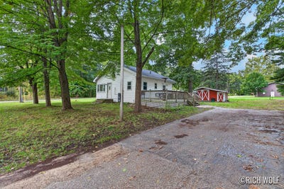 /international/us/11505-wren-drive-lakeview-mi-110110305334/
