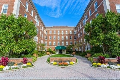 /international/us/111-7th-street-garden-city-ny-110108826829/