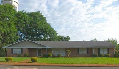 /international/us/134-e-4th-avenue-buena-vista-ga-110108172473/