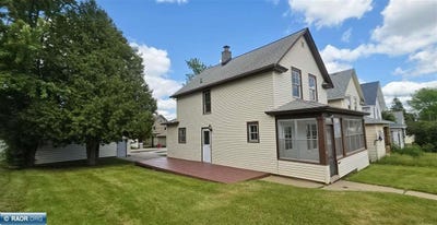 /international/us/406-4th-street-nw-chisholm-mn-110108955529/