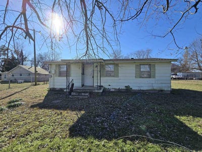 /international/us/624-s-ozark-avenue-trumann-ar-110104950761/