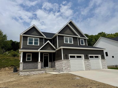 /international/us/209-farm-brook-lane-morgantown-wv-110108092392/