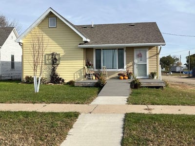 /international/us/6-e-4th-avenue-mobridge-sd-110108635958/