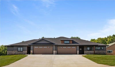 /international/us/7284-205th-street-w-faribault-mn-110098654180/
