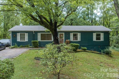 /international/us/112-amelia-drive-hendersonville-nc-110108392752/