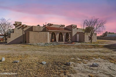 /international/us/4-cielo-escondido-anthony-nm-110107843698/