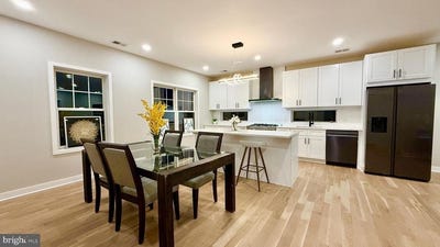 /international/us/225-penn-avenue-edison-nj-110105412254/