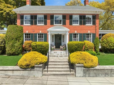 /international/us/144-marbury-avenue-pawtucket-ri-110108474317/
