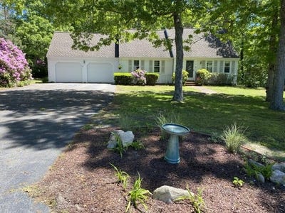 /international/us/12-fairway-drive-east-dennis-ma-110107872635/
