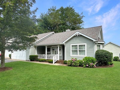 /international/us/28-longfellow-drive-erie-pa-110100964165/