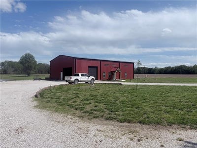 /international/us/1763-reno-road-neodesha-ks-110107931346/