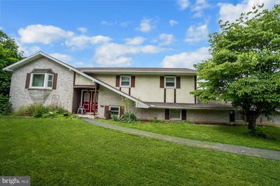 /international/us/2057-grove-street-allentown-pa-110100525192/