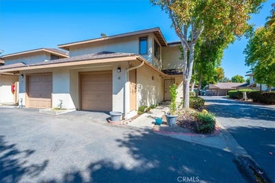 /international/us/72-village-circle-lompoc-ca-110120452277/