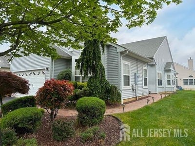 /international/us/11-sonoma-street-monroe-nj-110099260732/