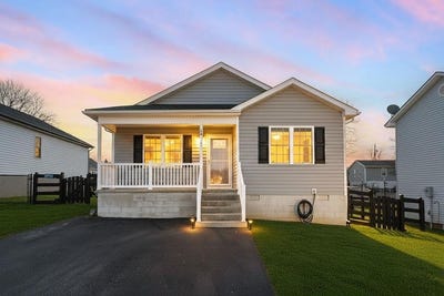 /international/us/56-church-hill-ln-fishersville-va-110107992311/