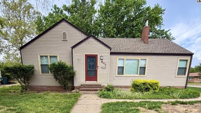 /international/us/903-s-grand-lyons-ks-110107585566/