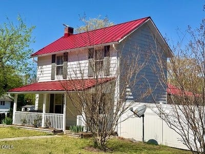/international/us/132-buffalo-road-clarksville-va-110107777640/