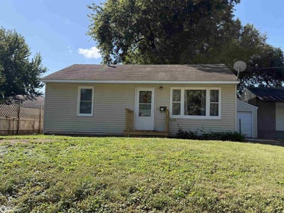 /international/us/1106-10th-ave-e-oskaloosa-ia-110119899321/
