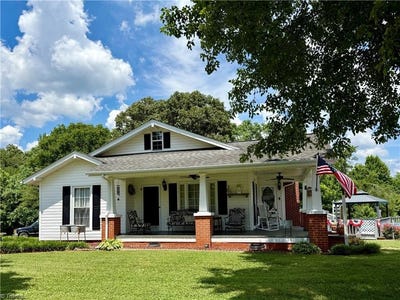 /international/us/853-s-nc-highway-22-ramseur-nc-110100654460/