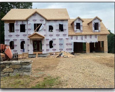 /international/us/2-morgan-lane-east-haddam-ct-110101438479/