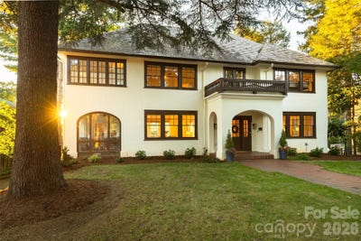 /international/us/200-kimberly-avenue-asheville-nc-110120037405/