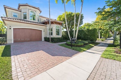 /international/us/1490-cleveland-rd-miami-beach-fl-110104553475/