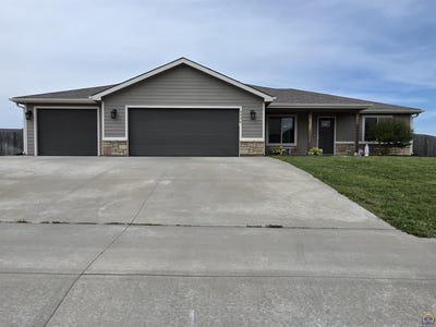 /international/us/3334-se-23rd-st-topeka-ks-110107796309/
