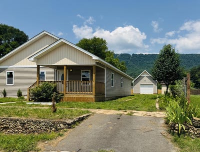 /international/us/1065-n-main-street-whitwell-tn-110100348875/