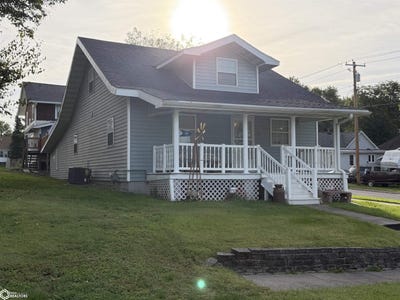 /international/us/839-s-12th-street-centerville-ia-110120412020/