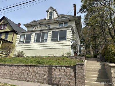 /international/us/218-mason-avenue-hancock-mi-110108128188/
