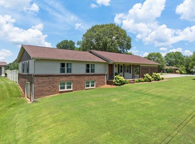 /international/us/533-taylor-st-bruceton-tn-110104912834/
