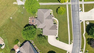 /international/us/1306-mccormick-dr-nappanee-in-110100455938/