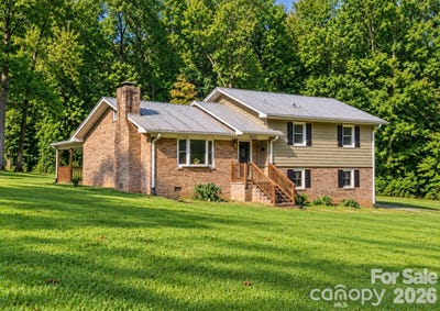 /international/us/4935-fish-pond-road-salisbury-nc-110120622283/