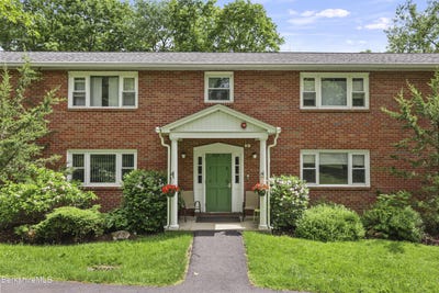 /international/us/5-morgan-manor-lenox-ma-110108818972/