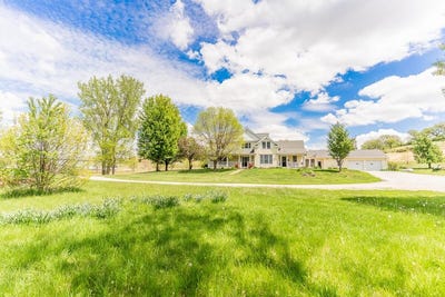 /international/us/2048-horse-creek-road-sidney-ia-110104868839/