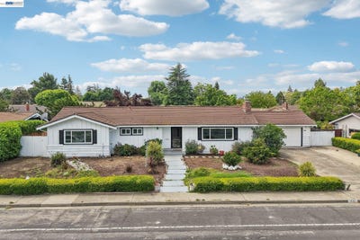 /international/us/1691-clayton-way-concord-ca-110107635618/