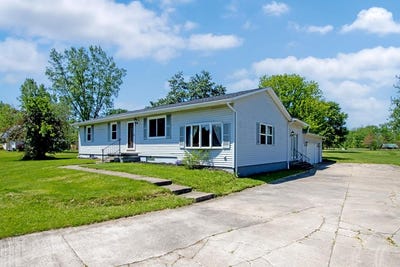 /international/us/7616-spencer-road-homerville-oh-110108378008/