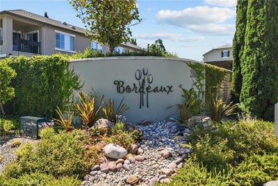 /international/us/20000-plum-canyon-saugus-ca-110109725061/