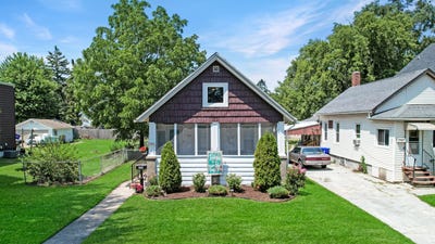 /international/us/3708-13th-ave-kenosha-wi-110100864466/